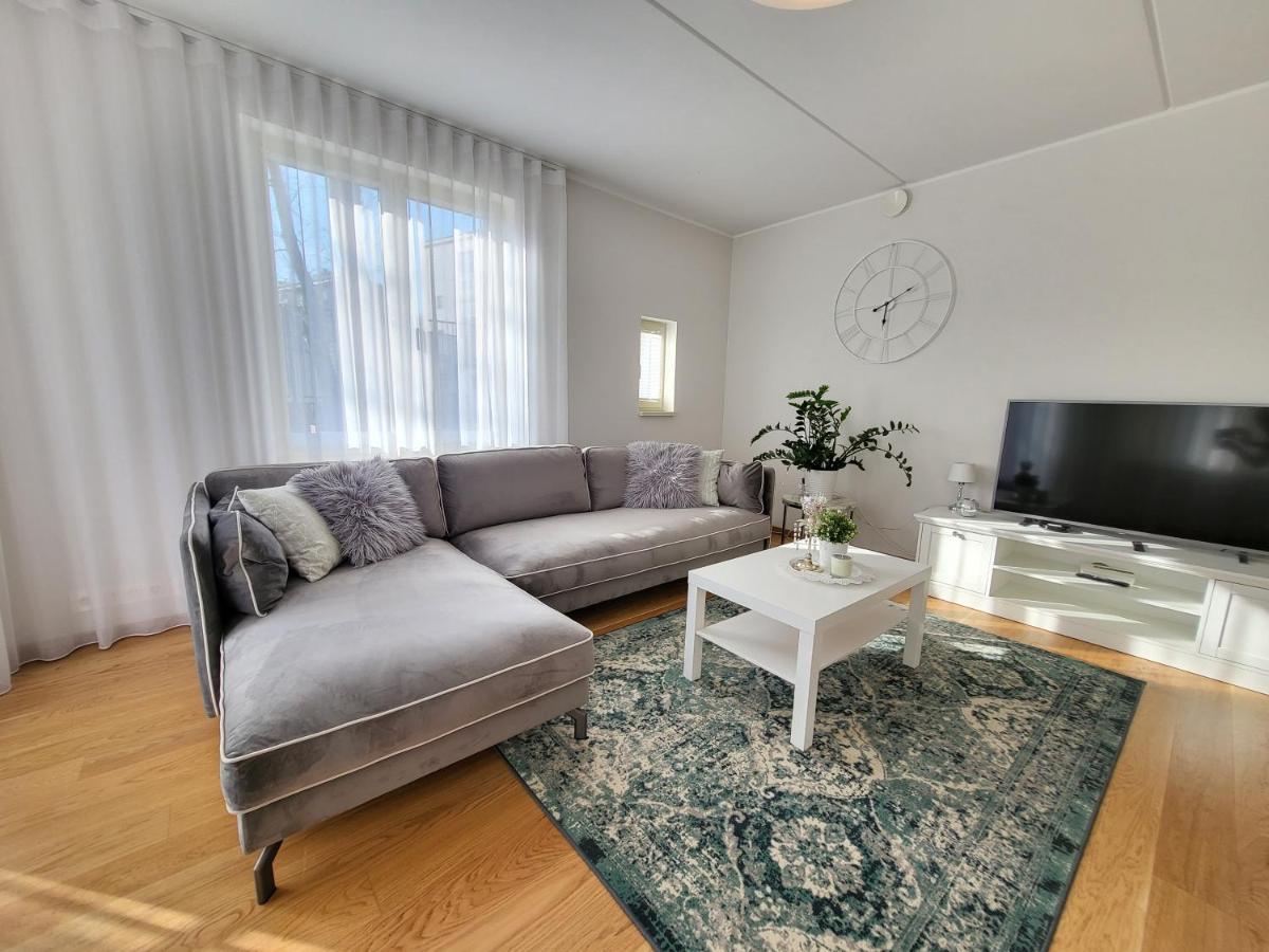 City Center Bright Home Tallinn Eksteriør billede